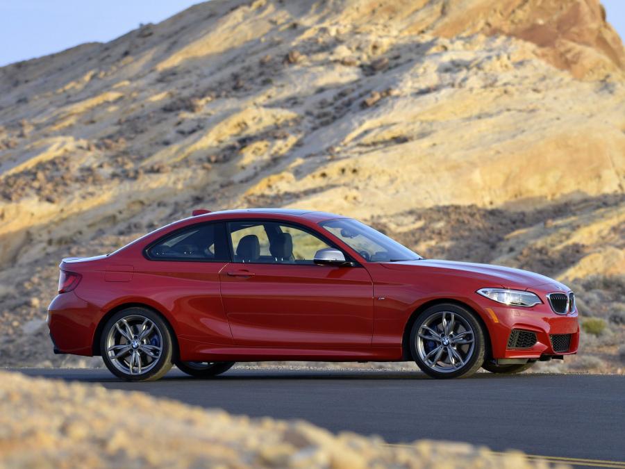  BMW M235i Coupe 2014 года  (US) (фото 22 из 30)